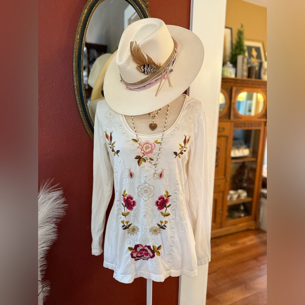 Johnny Was Floral Embroidered Scoop Neck Long Sleeve Tee Size Large